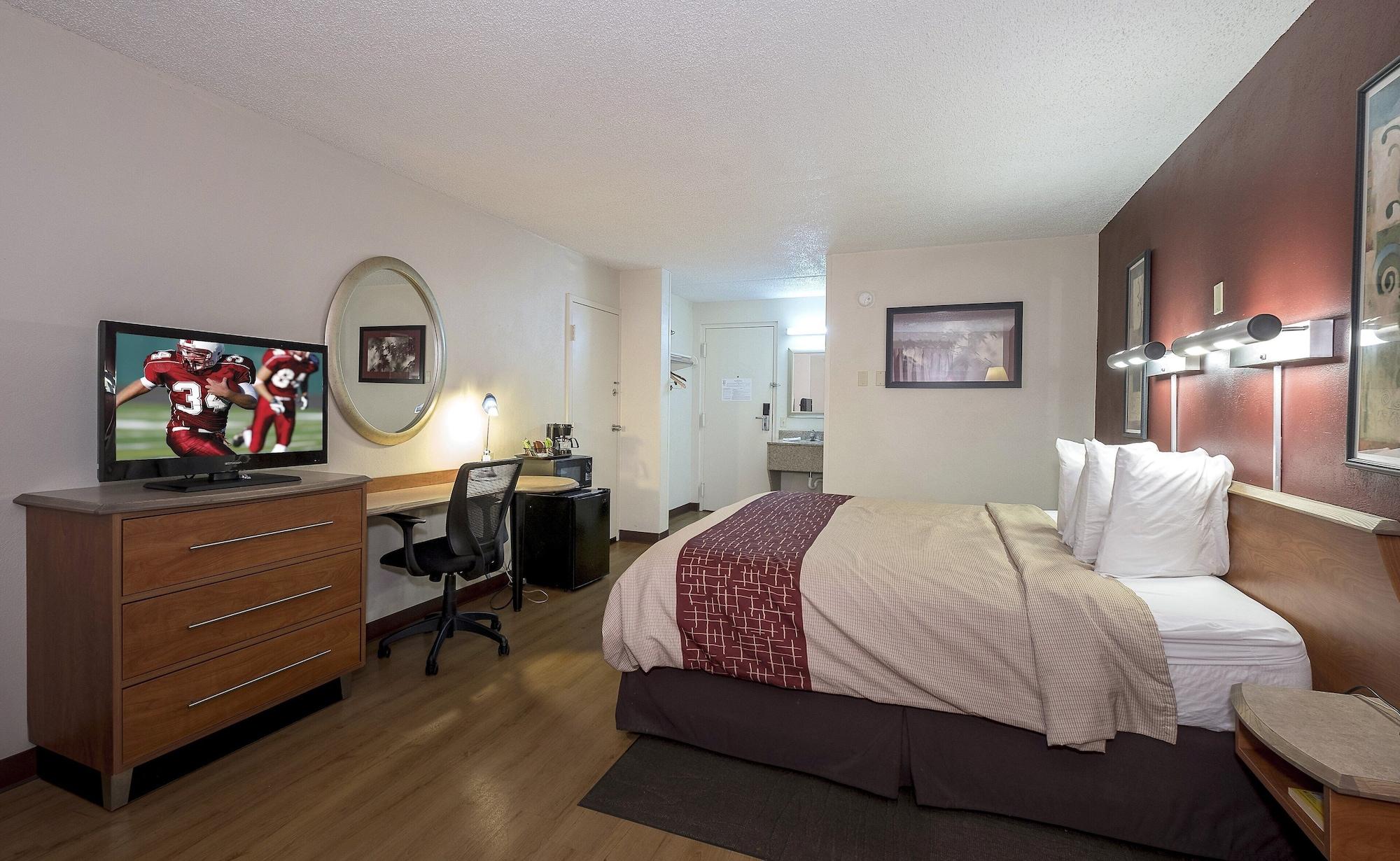 Red Roof Inn & Suites Cleveland - Elyria Eksteriør bilde