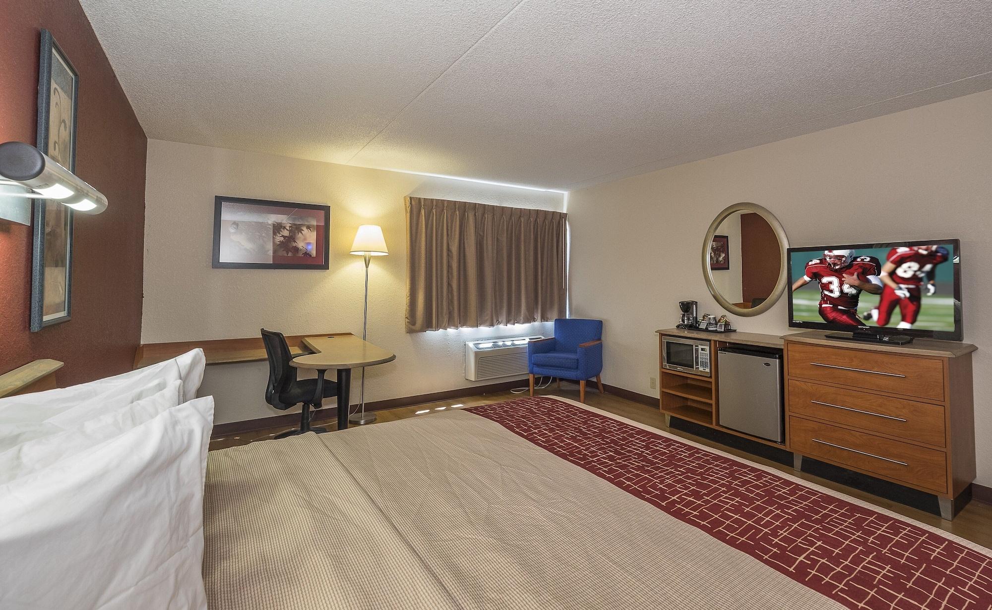 Red Roof Inn & Suites Cleveland - Elyria Eksteriør bilde