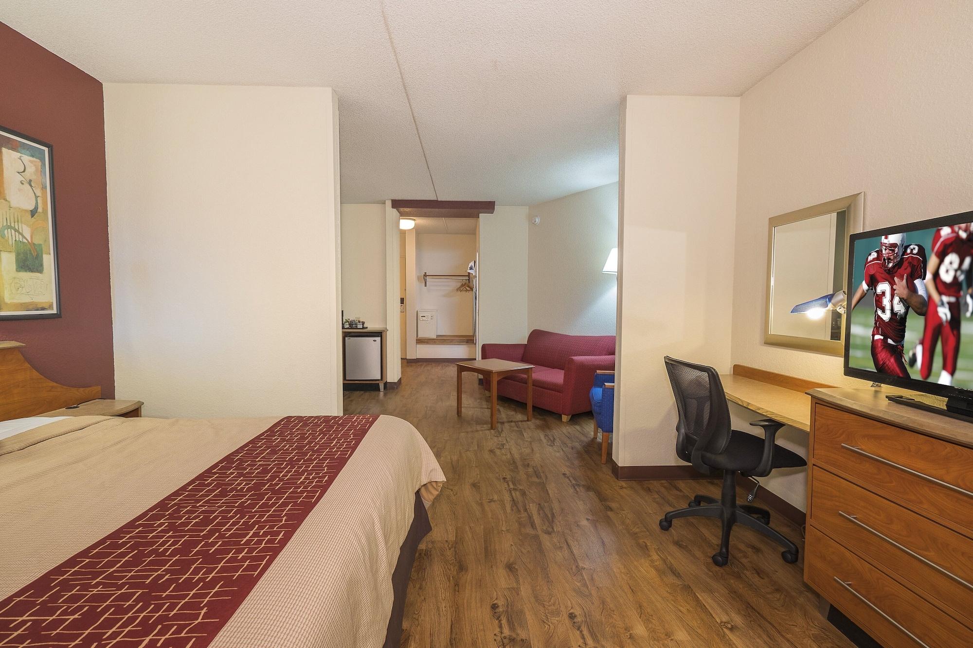 Red Roof Inn & Suites Cleveland - Elyria Eksteriør bilde